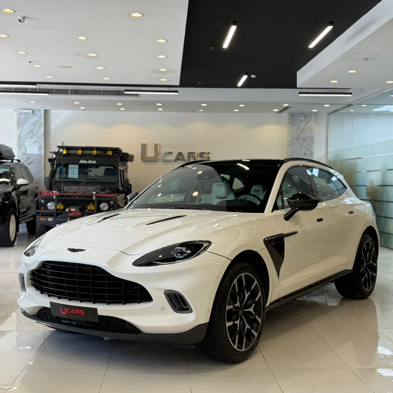Aston Martin DBX
